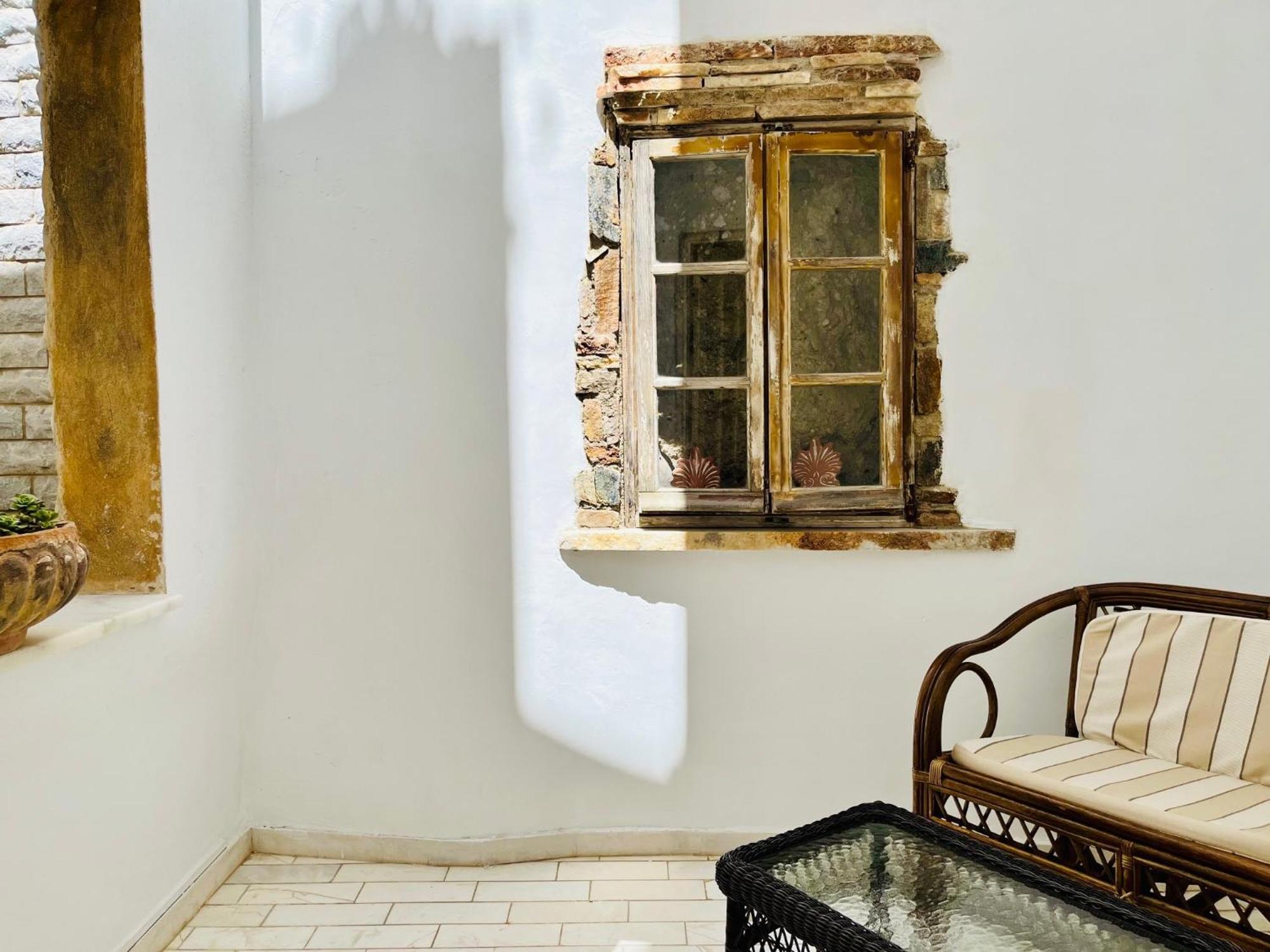Hotel Le Petit Greek Fira  Esterno foto